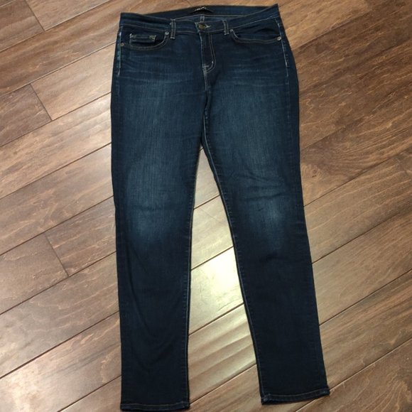 J. Brand Mid Rise Stove Pipe Skinny Leg Jeans In Ignite Wash SIZE 31 - Picture 1 of 5